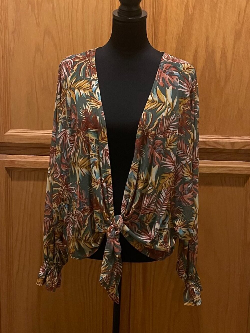 Tropical Leaf Print Tie-Front Kimono Cardigan